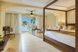 Colonial Club Junior Suite Ocean View with Jetted Tub - Hotel Majestic Colonial Punta Cana